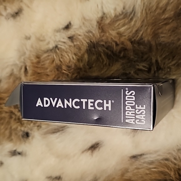 Apple Airpods Case - Picture 4 of 4